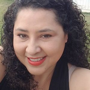 Meet your Posher, Connie